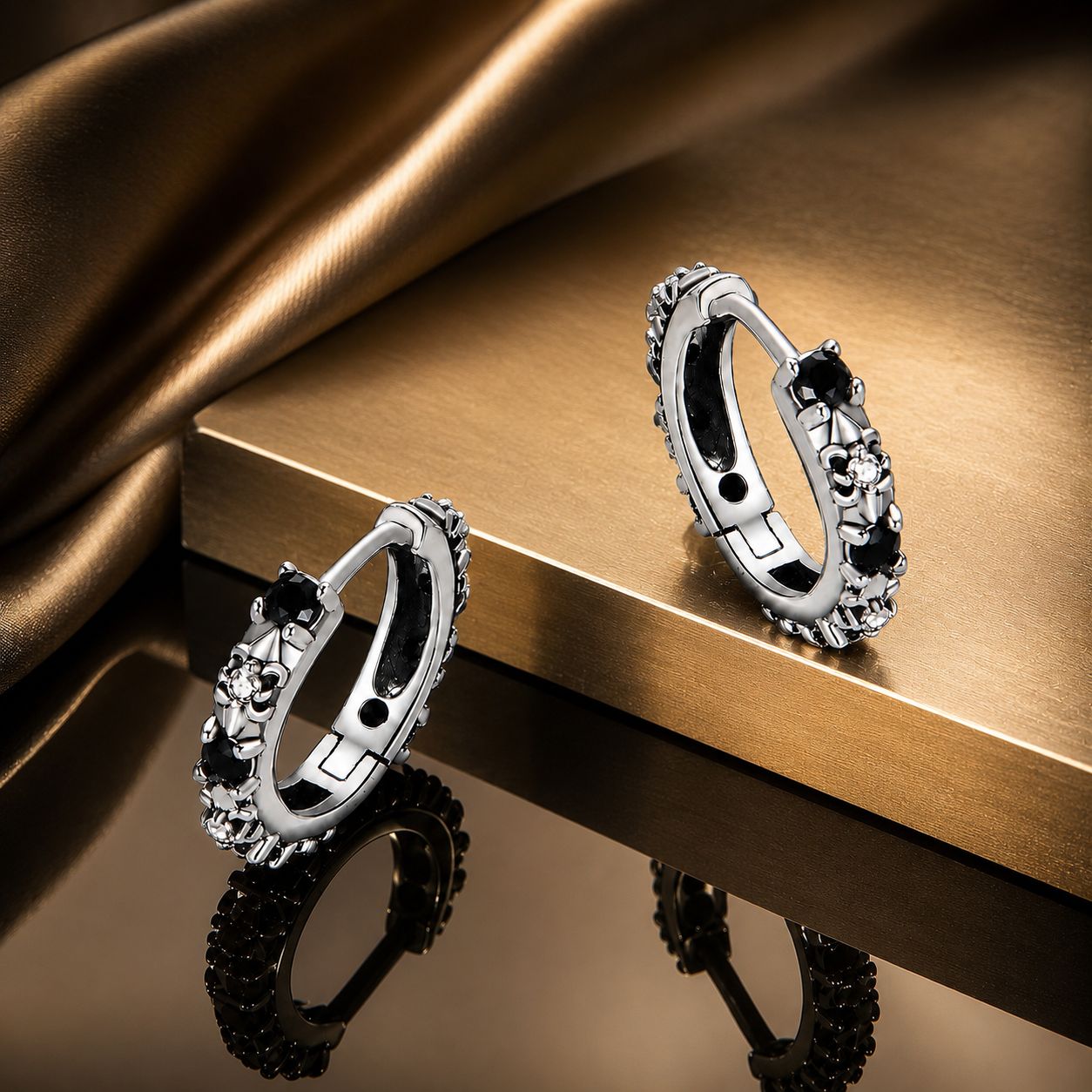 925 Sterling Silver Earrings with Pavé Setting CZ, 1.1*0.3cm