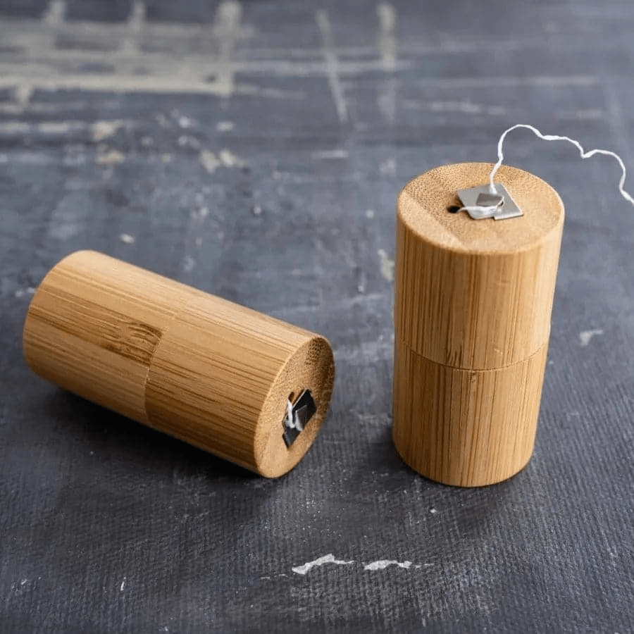 Cornstarch Dental Floss with Refillable Bamboo Case - 30m Zero-Waste Oral Care