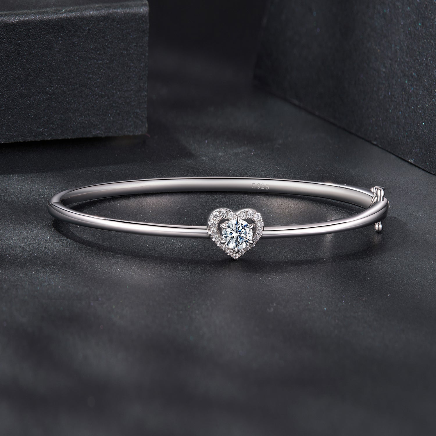 925 Sterling Silver Moissanite & CZ Bracelet Size 17 for Women