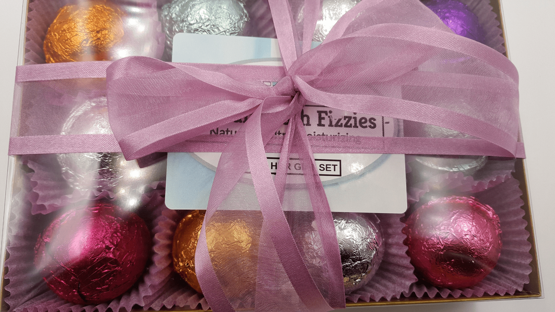 Gift Set for Mom with 12 Bath Bombs