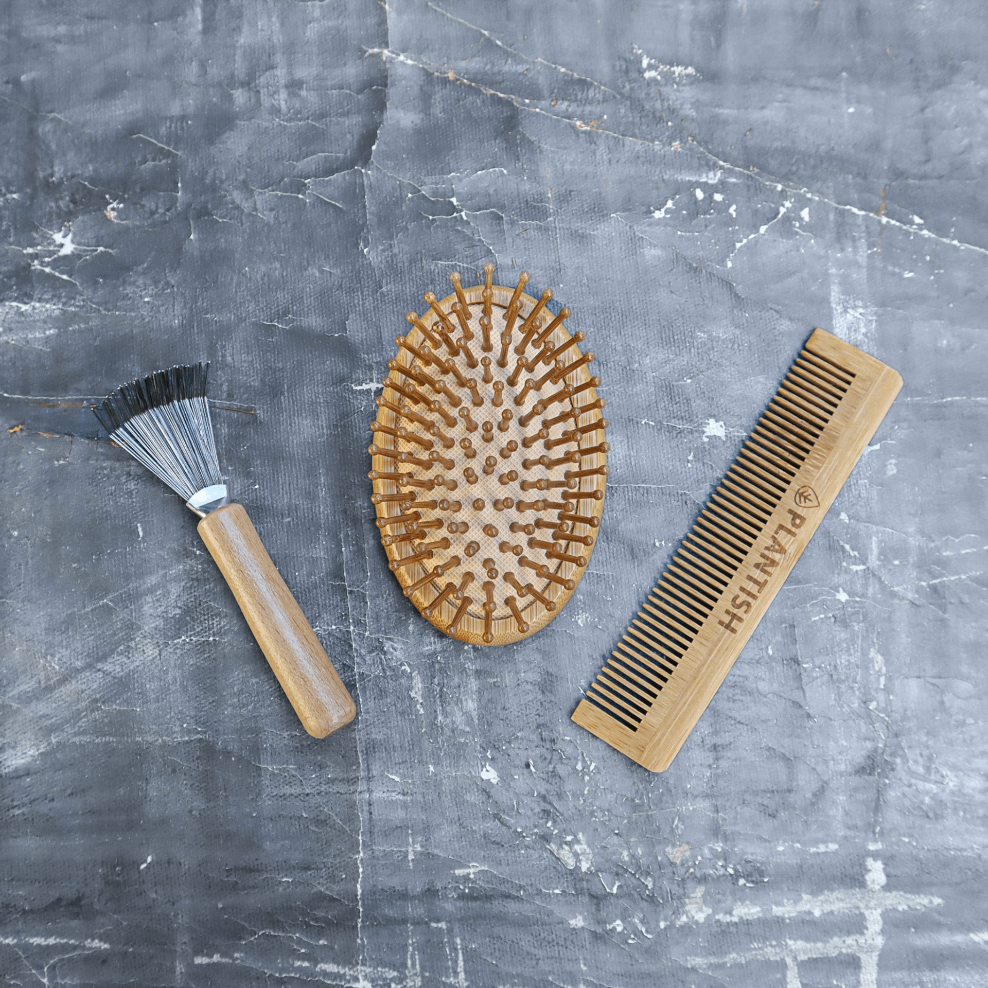On-The-Go Bamboo Hair Brush Set – Sustainable & Travel-Friendly Grooming