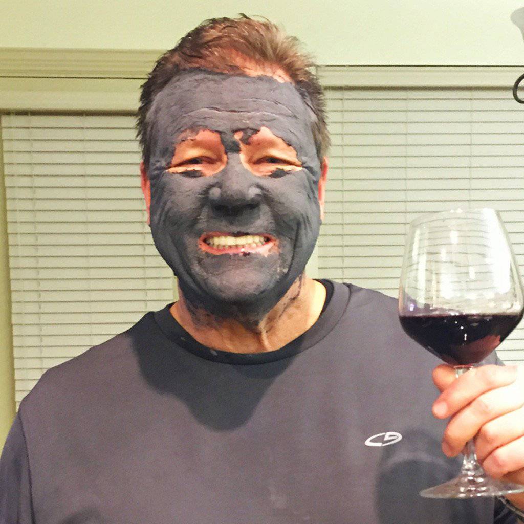 Organic Activated Charcoal Face Mask – Acne Detox Treatment